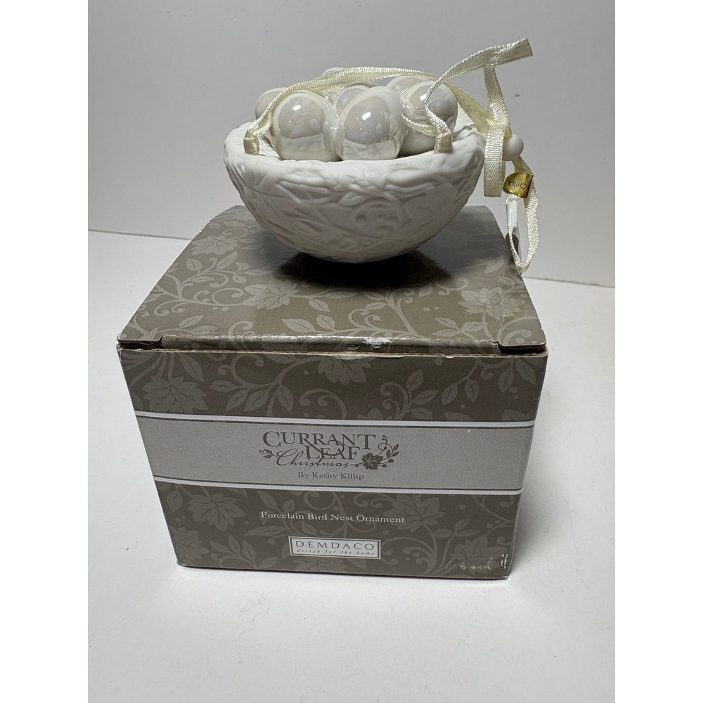 Demdaco Kathy Killip Currant Leaf Bird Nest Ornament Iridescent Eggs w Box